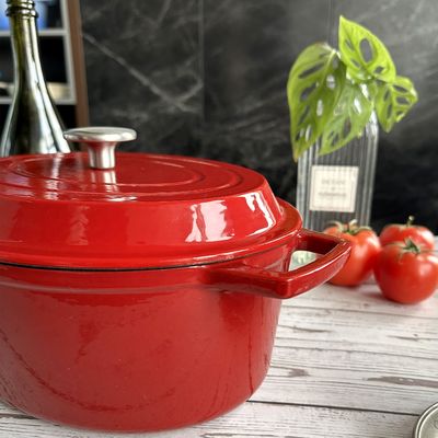 Emaillieren Sie ovale Roheisen-Kasserolle 4,5 Quart mit Funktionalität und Art