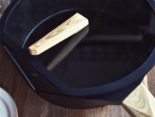 Kratzer-beständige Bratpfanne 9.5Inch haften nicht mit kupfernem Ende