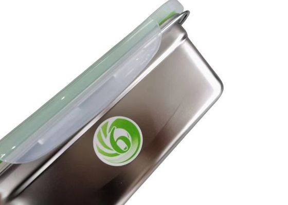 Mehrfachverwendbarer Behälter aus Edelstahl mit einem transparenten Plastikdeckel von 18 cm